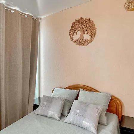 2 Bedroom Stunning In *