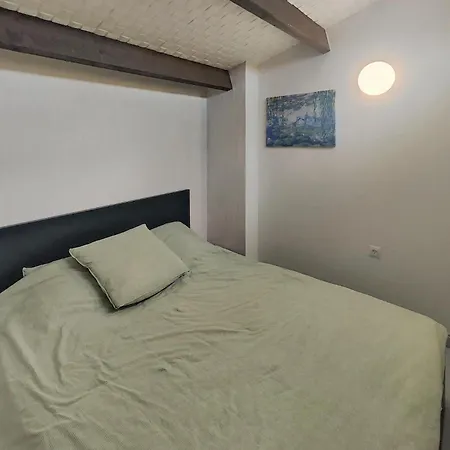 2 Bedroom Stunning In