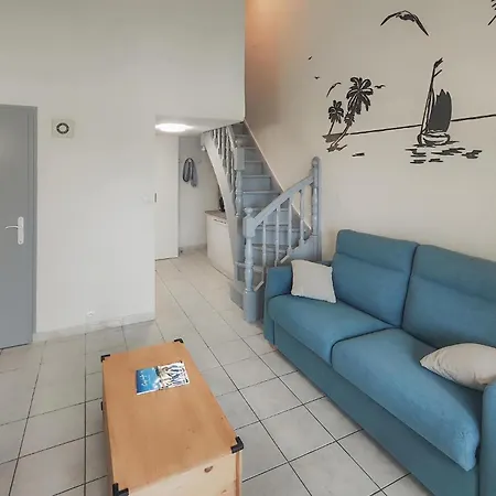 2 Bedroom Stunning In Apartamento