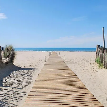 2 Bedroom Stunning In Apartamento Agde